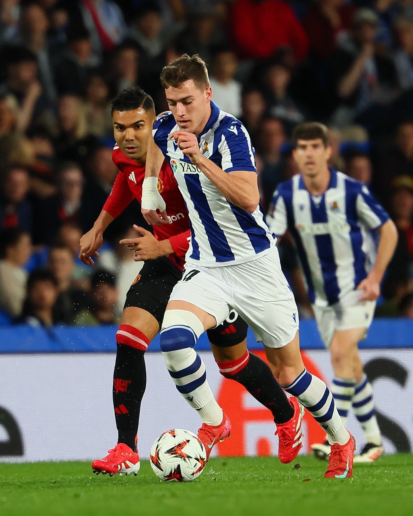 九游下载-转会期托特纳姆扳平良机——欧联节点到来，更衣室稳定，年轻球员获得机会的简单介绍